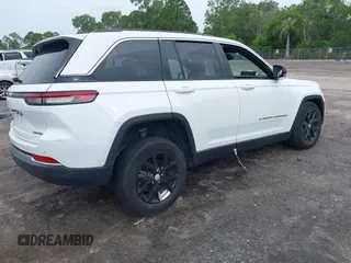 2023 Jeep Grand Cherokee Limited with VIN 1C4RJGBGXPC544537, listed as a IAAI auction lot 42421312 with 61,321 mi miles and . Bid and sale history available at DreamBid. Image 4.