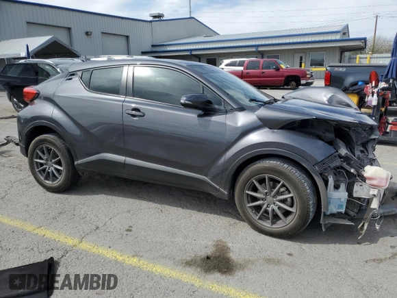 2019 Toyota C-HR XLE z VIN NMTKHMBX2KR096795, wystawiony jako Copart lot #51121655 z przebiegiem 39 679 mil mil oraz Nie do naprawy • Non repairable. Historia ofert i sprzedaży dostępna na DreamBid. Obrazek 4.