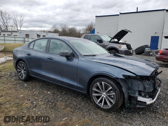 2022 Volvo S60 Momentum with VIN 7JRL12TZ7NG192016, listed as a Copart auction lot 45467324 with 10,928 mi miles. Bid and sale history available at carsss.com. Image 4.