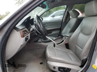 2006 BMW 3 Series 325i z VIN WBAVB13506KX39313, wystawiony jako Copart lot #56875025 z przebiegiem Nie podano mil oraz Szkoda całkowita • Salvage title. Historia ofert i sprzedaży dostępna na DreamBid. Obrazek 7.