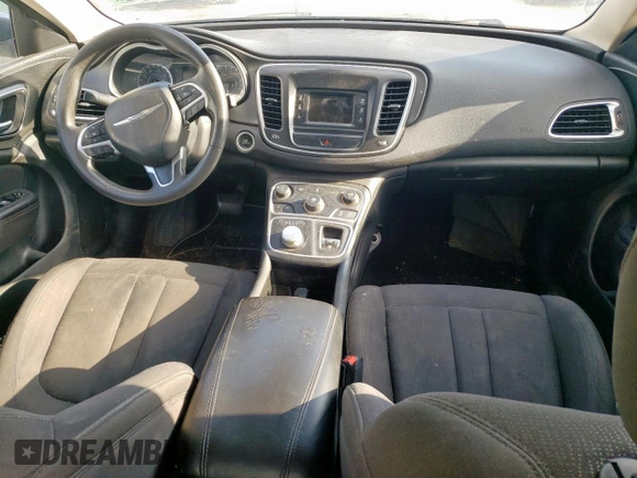 2015 Chrysler 200 Limited z VIN 1C3CCCAB7FN704542, wystawiony jako Copart lot #54347345 z przebiegiem 216 702 mil mil oraz Tytuł czysty. Historia ofert i sprzedaży dostępna na DreamBid. Obrazek 8.