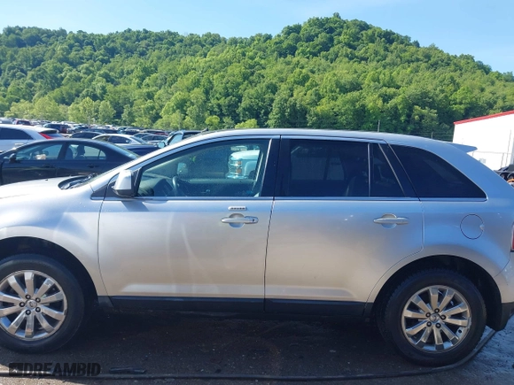 2009 Ford Edge Limited with VIN 2FMDK39C59BA73320, listed as a IAAI auction lot 39436879 with 130,999 mi miles. Bid and sale history available at carsss.com. Image 14.