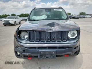 2016 Jeep Renegade Trailhawk with VIN ZACCJBCT7GPD48085, listed as a Copart auction lot 61563515 with 205,070 mi miles and Salvage title. Bid and sale history available at DreamBid. Image 5.