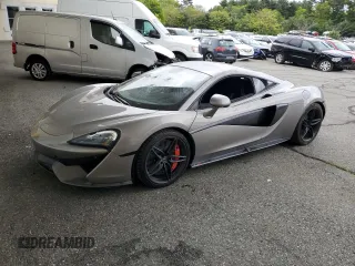 2017 McLaren 570S z VIN SBM13DAA7HW003763, wystawiony jako Copart lot #57582895 z przebiegiem 43 165 mil mil oraz Szkody całkowita. Historia ofert i sprzedaży dostępna na DreamBid. Obrazek 1.