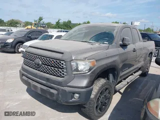 2018 Toyota Tundra 2WD SR with VIN 5TFRM5F15JX133905, listed as a IAAI auction lot 41963831 with 90,318 mi miles. Bid and sale history available at carsss.com. Image 2.