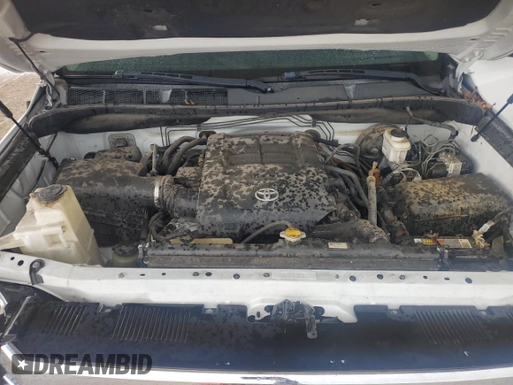 2017 Toyota Tundra SR5 z VIN 5TFEW5F15HX224577, wystawiony jako Copart lot #55704725 z przebiegiem 86 979 mil mil oraz Szkoda całkowita • Salvage title. Historia ofert i sprzedaży dostępna na DreamBid. Obrazek 11.