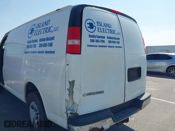 2012 Chevrolet Express Cargo with VIN 1GCZGTCGXC1147602, listed as a IAAI auction lot 42396258 with 286,796 mi miles and . Bid and sale history available at DreamBid. Image 6.