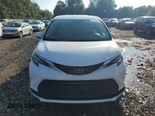 2021 Toyota Sienna LE with VIN 5TDKRKEC1MS044265, listed as a Copart auction lot 65246005 with 84,187 mi miles and Salvage title. Bid and sale history available at DreamBid. Image 5.