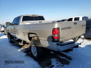 2002 Dodge 2500 z VIN 3B7KF23C42M275654, wystawiony jako Copart lot #42390515 z przebiegiem 196 718 mil mil oraz Szkoda całkowita • Salvage title. Historia ofert i sprzedaży dostępna na DreamBid. Obrazek 2.