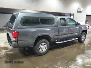 2018 Toyota Tacoma SR z VIN 5TFSX5EN1JX058679, wystawiony jako Copart lot #45236605 z przebiegiem 106 306 mil mil oraz Szkoda całkowita • Salvage title. Historia ofert i sprzedaży dostępna na DreamBid. Obrazek 3.