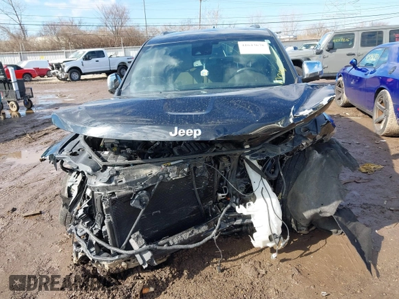 2019 Jeep Grand Cherokee Overland with VIN 1C4RJFCGXKC688543, listed as a IAAI auction lot 41643678 with 65,182 mi miles. Bid and sale history available at carsss.com. Image 13.