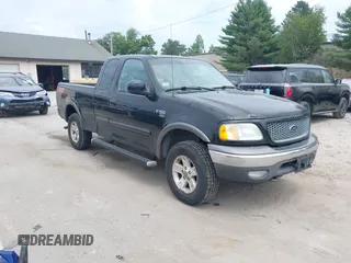 2003 Ford F-150 XL z VIN 1FTRX18L33NA44556, wystawiony jako IAAI lot #42845613 z przebiegiem 172 830 mil mil oraz . Historia ofert i sprzedaży dostępna na DreamBid. Obrazek 1.