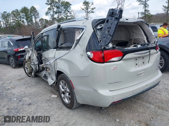 2017 Chrysler Pacifica Limited with VIN 2C4RC1GG9HR560544, listed as a IAAI auction lot 41807810 with 137,768 mi miles and . Bid and sale history available at DreamBid. Image 3.