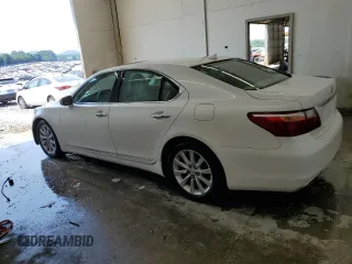 2012 Lexus LS 460 z VIN JTHCL5EF1C5014428, wystawiony jako Copart lot #60993515 z przebiegiem 110 429 mil mil oraz Szkoda całkowita • Salvage title. Historia ofert i sprzedaży dostępna na DreamBid. Obrazek 2.