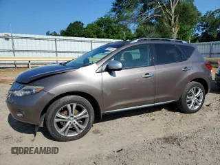 2010 Nissan Murano SL z VIN JN8AZ1MUXAW020305, wystawiony jako Copart lot #58621705 z przebiegiem 210 935 mil mil oraz Czysty tytuł • Clean title. Historia ofert i sprzedaży dostępna na DreamBid. Obrazek 1.