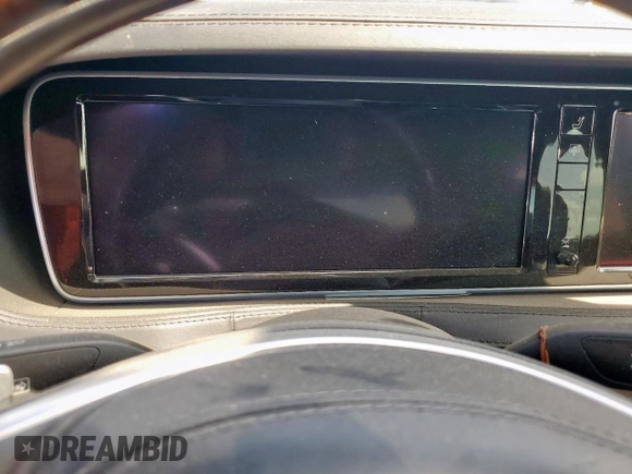 2015 Mercedes-Benz S 550 with VIN WDDUG8CB4FA073423, listed as a Copart auction lot 61991055 with Not provided miles and Clean title. Bid and sale history available at DreamBid. Image 9.