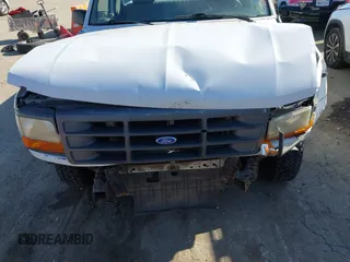 1994 Ford F-150 with VIN 1FTDF15Y8RLA07200, listed as a IAAI auction lot 41710849 with 1 mi miles. Bid and sale history available at carsss.com. Image 12.