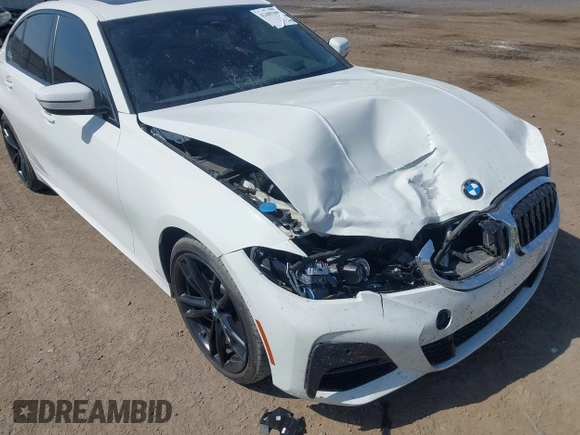 2019 BMW 3 Series 330i xDrive with VIN WBA5R7C52KAJ82760, listed as a IAAI auction lot 42485304 with 43,298 mi miles and . Bid and sale history available at DreamBid. Image 6.