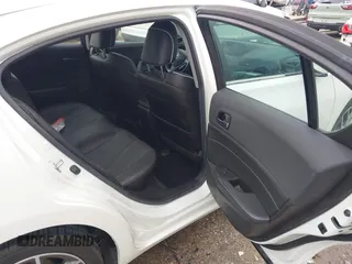 2020 Acura ILX Premium with VIN 19UDE2F7XLA012885, listed as a IAAI auction lot 42457684 with 43,296 mi miles and . Bid and sale history available at DreamBid. Image 8.