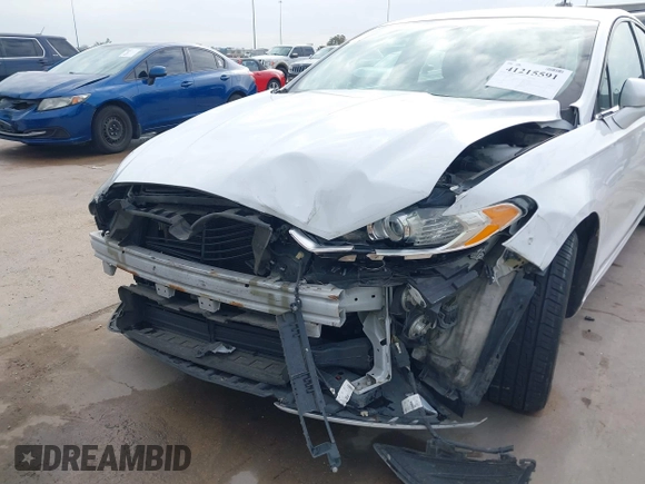 2016 Ford Fusion SE with VIN 3FA6P0H73GR358152, listed as a IAAI auction lot 41215591 with 186,481 mi miles. Bid and sale history available at carsss.com. Image 6.