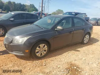 2014 Chevrolet Cruze LS with VIN 1G1PA5SG8E7483036, listed as a Copart auction lot 52026115 with 113,243 mi miles and Clean Title. Bid and sale history available at carsss.com. Image 1.