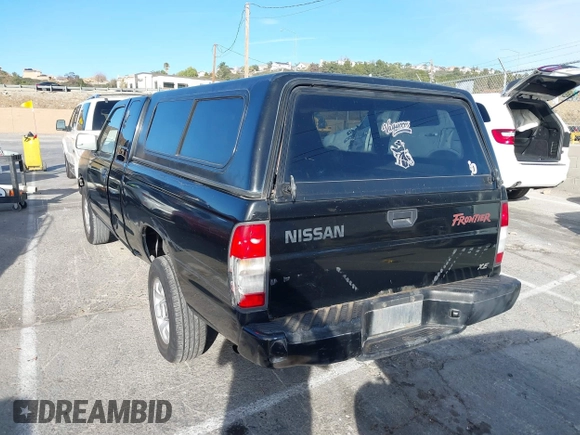 1999 Nissan Frontier XE z VIN 1N6DD26S6XC329964, wystawiony jako IAAI lot #41227011 z przebiegiem 199 039 mil mil oraz . Historia ofert i sprzedaży dostępna na DreamBid. Obrazek 3.