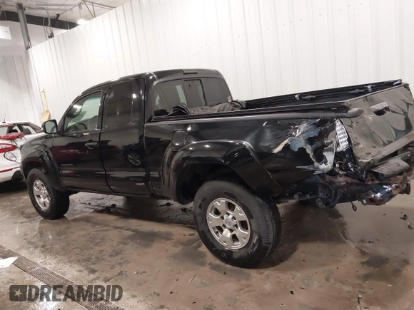2013 Toyota Tacoma with VIN 5TFUU4EN4DX076111, listed as a IAAI auction lot 42068015 with 152,837 mi miles and . Bid and sale history available at DreamBid. Image 15.
