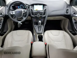 2016 Ford Focus Electric z VIN 1FADP3R44GL289497, wystawiony jako Copart lot #81639304 z przebiegiem 34 460 mil mil oraz Szkody całkowita. Historia ofert i sprzedaży dostępna na DreamBid. Obrazek 8.