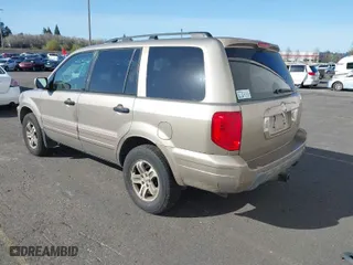 2003 Honda Pilot EX with VIN 2HKYF18433H525852, listed as a IAAI auction lot 41845083 with 281,284 mi miles. Bid and sale history available at carsss.com. Image 3.