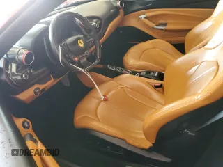 2021 Ferrari F8 с VIN ZFF93LMA2M0264413, выставлен на аукционе Copart как лот 74663374 с пробегом Не указан миль и Списание • Salvage title. История ставок и продаж доступна на DreamBid. Изображение 7.