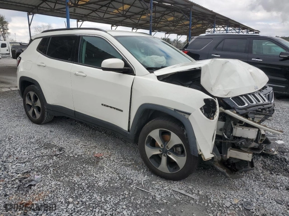 2018 Jeep Compass Latitude with VIN 3C4NJCBB3JT134301, listed as a Copart auction lot 46305475 with 128,377 mi miles and Salvage Title. Bid and sale history available at carsss.com. Image 4.