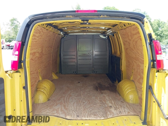 2021 Chevrolet Express Cargo with VIN 1GCWGAFP8M1175144, listed as a IAAI auction lot 42815392 with 57,298 mi miles and . Bid and sale history available at DreamBid. Image 19.