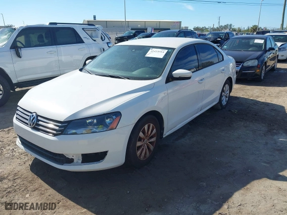 2015 Volkswagen Passat 1.8T Limited Edition with VIN 1VWAT7A38FC043258, listed as a IAAI auction lot 41433514 with 111,169 mi miles. Bid and sale history available at carsss.com. Image 2.