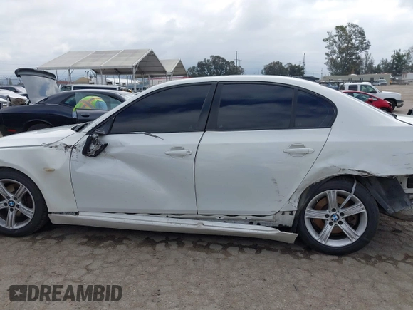 2010 BMW 5 Series 528i with VIN WBANU5C53AC460104, listed as a IAAI auction lot 42136658 with 107,031 mi miles and . Bid and sale history available at carsss.com. Image 13.