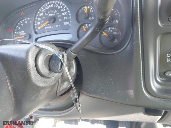 2006 Chevrolet Silverado 1500 Work Truck with VIN 3GCEC14X86G239004, listed as a IAAI auction lot 41566635 with 181,638 mi miles. Bid and sale history available at carsss.com. Image 11.