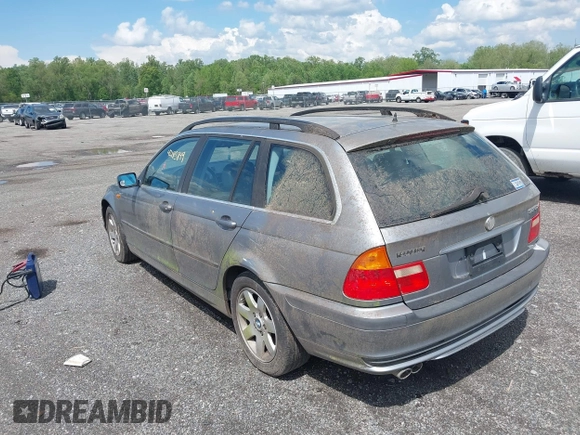 2004 BMW 3 Series 325xi with VIN WBAEP33424PF04323, listed as a IAAI auction lot 42185849 with 157,218 mi miles and . Bid and sale history available at carsss.com. Image 3.