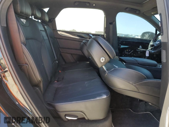 2018 Bentley Bentayga Signature z VIN SJAAC2ZV8JC020603, wystawiony jako Copart lot #44983945 z przebiegiem 48 565 mil mil oraz Szkody całkowita. Historia ofert i sprzedaży dostępna na DreamBid. Obrazek 11.
