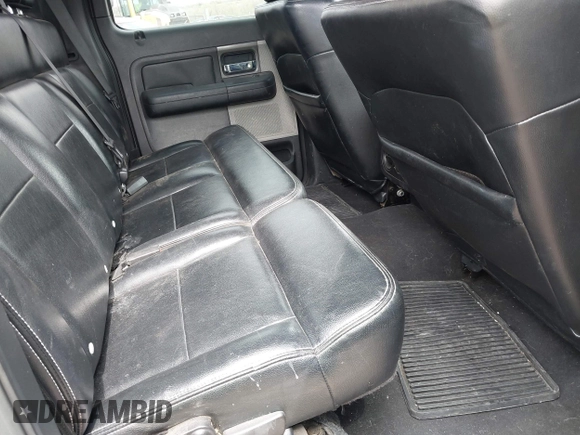 2004 Ford F-150 XLT with VIN 1FTPW14544KC27775, listed as a IAAI auction lot 41935541 with 2,690,365 mi miles. Bid and sale history available at carsss.com. Image 8.