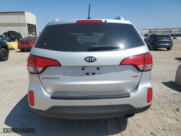 2014 Kia Sorento LX with VIN 5XYKT4A62EG492445, listed as a Copart auction lot 52216375 with 182,544 mi miles and Clean Title. Bid and sale history available at carsss.com. Image 6.