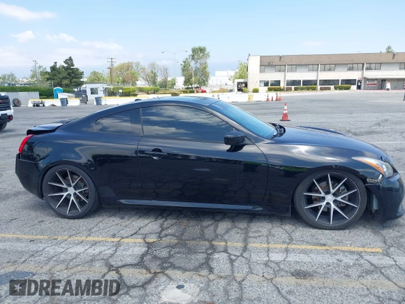 2013 Infiniti G37 IPL with VIN JN1CV6EK3DM920640, listed as a IAAI auction lot 42092727 with 206,880 mi miles. Bid and sale history available at carsss.com. Image 13.