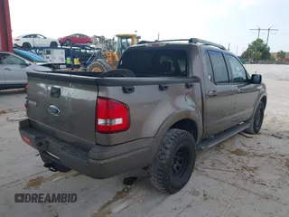 2007 Ford Explorer Sport Trac Limited with VIN 1FMEU33K87UA16163, listed as a IAAI auction lot 42042592 with 124,792 mi miles and . Bid and sale history available at DreamBid. Image 4.