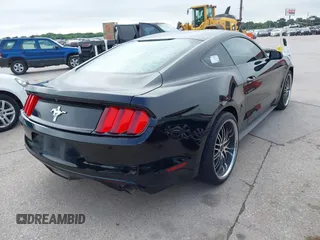 2016 Ford Mustang V6 z VIN 1FA6P8AM3G5256187, wystawiony jako IAAI lot #42415645 z przebiegiem 141 235 mil mil oraz . Historia ofert i sprzedaży dostępna na DreamBid. Obrazek 4.