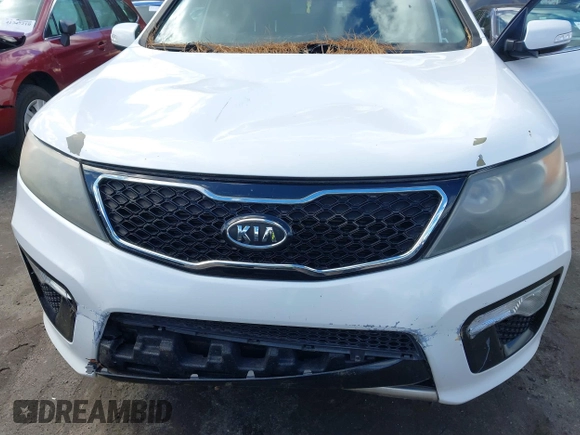 2011 Kia Sorento SX with VIN 5XYKWDA28BG149350, listed as a IAAI auction lot 41738960 with 190,218 mi miles. Bid and sale history available at carsss.com. Image 6.