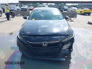 2018 Honda Accord EX-L z VIN 1HGCV1F50JA037148, wystawiony jako IAAI lot #42107201 z przebiegiem 88 395 mil mil oraz . Historia ofert i sprzedaży dostępna na DreamBid. Obrazek 12.