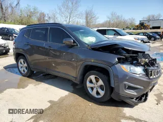 2018 Jeep Compass Latitude z VIN 3C4NJCBB4JT181594, wystawiony jako Copart lot #51822125 z przebiegiem 90 557 mil mil oraz Szkoda całkowita • Salvage title. Historia ofert i sprzedaży dostępna na DreamBid. Obrazek 4.