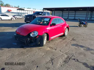 2017 Volkswagen Beetle 1.8T Fleet with VIN 3VWF17AT8HM609304, listed as a IAAI auction lot 41239011 with 68,318 mi miles. Bid and sale history available at carsss.com. Image 17.