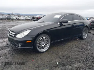 2009 Mercedes-Benz CLS-Class 5.5L with VIN WDDDJ72X59A142519, listed as a IAAI auction lot 41120381 with 74,270 mi miles. Bid and sale history available at carsss.com. Image 2.