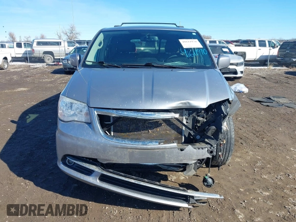 2014 Chrysler Town & Country Touring with VIN 2C4RC1BG8ER208400, listed as a IAAI auction lot 41611970 with 105,589 mi miles. Bid and sale history available at carsss.com. Image 12.