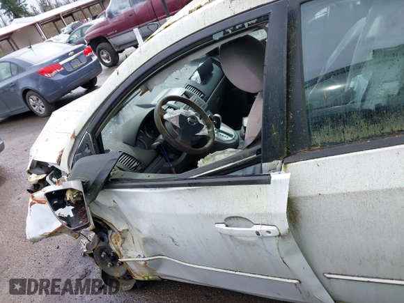 2008 Nissan Sentra 2.0 with VIN 3N1AB61E18L674767, listed as a IAAI auction lot 41924234 with Not provided miles and . Bid and sale history available at DreamBid. Image 15.