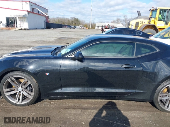 2018 Chevrolet Camaro 2SS with VIN 1G1FH1R7XJ0191056, listed as a IAAI auction lot 41708025 with Not provided miles and . Bid and sale history available at DreamBid. Image 14.